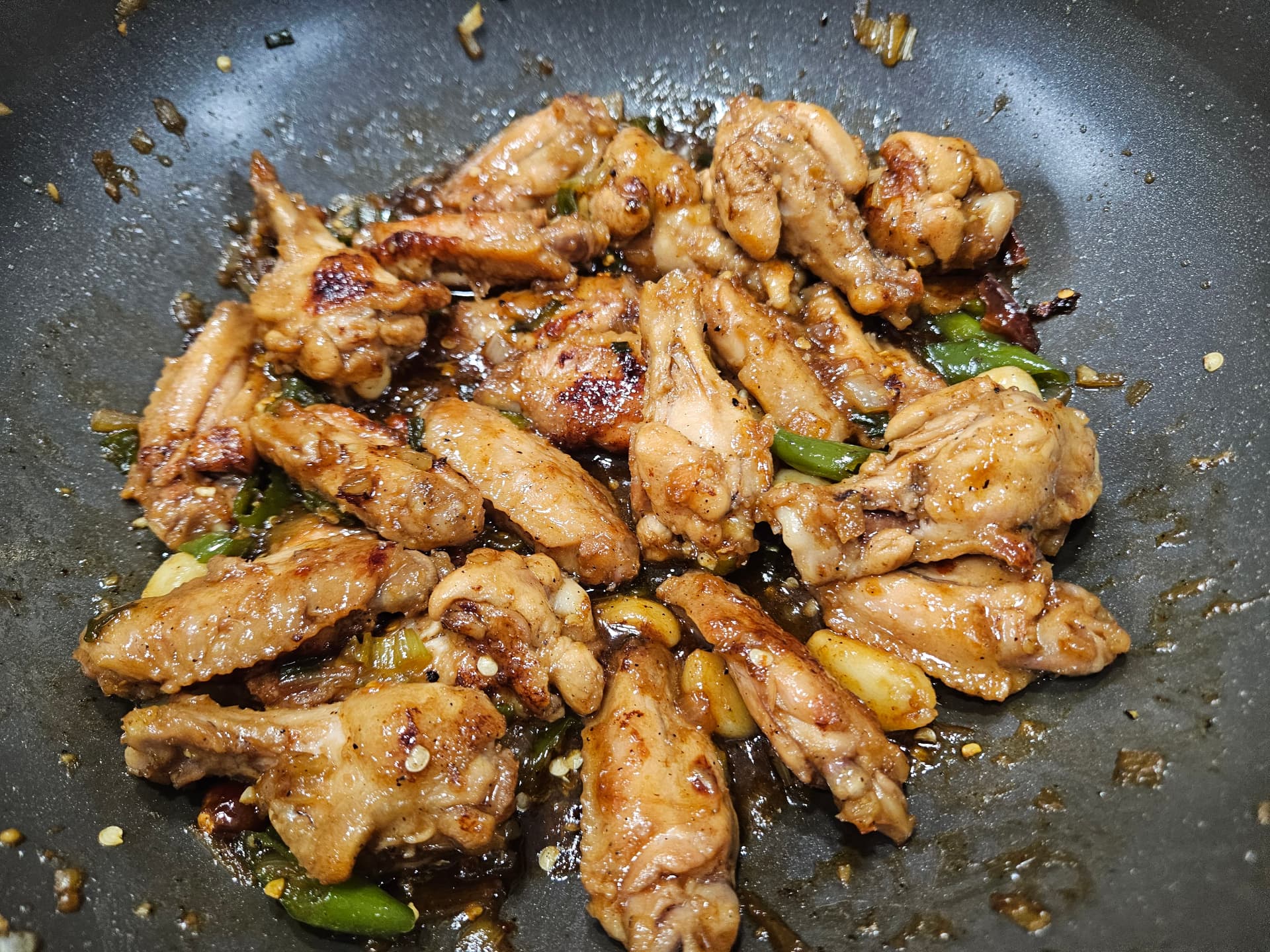 Soy Sauce Braised Chicken Wings